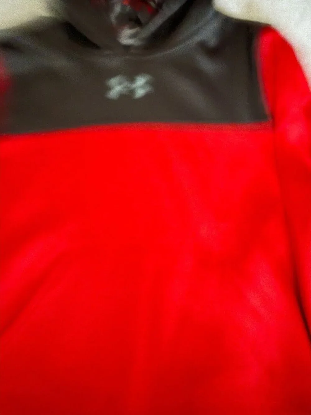 Under Armour ColdGear Storm Hoodie – Youth Large – Red/Black Performance